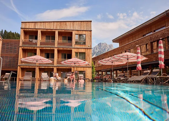 Tirol Lodge